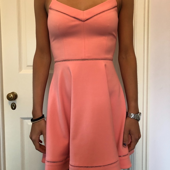 Elizabeth and James Dress - Picture 6 of 8